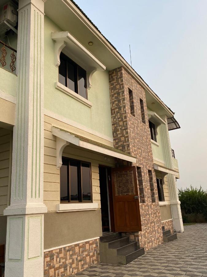 Nessies Nagaon Villa Alibag Bagian luar foto
